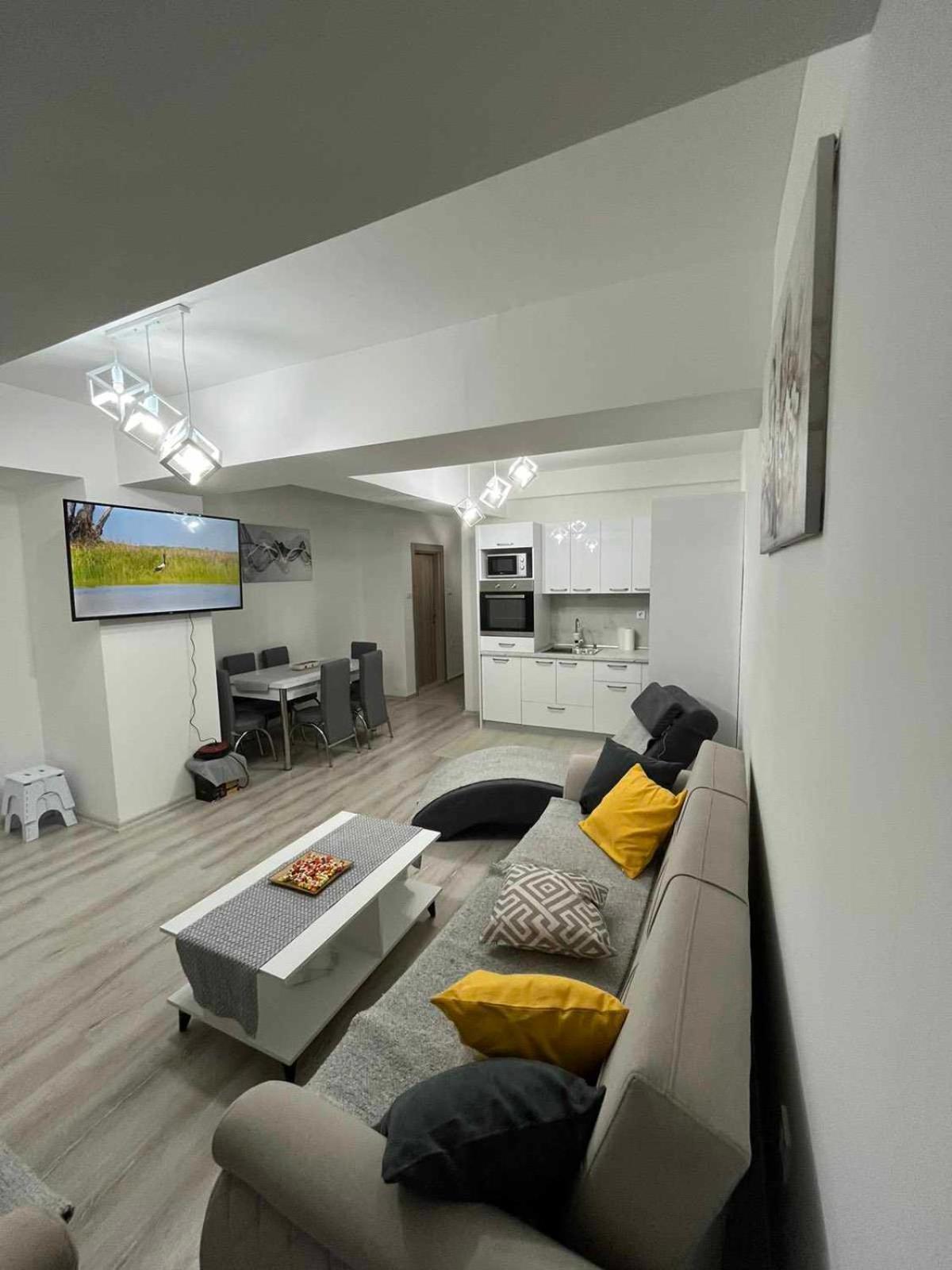 Maksim Apartments Escópia Exterior foto